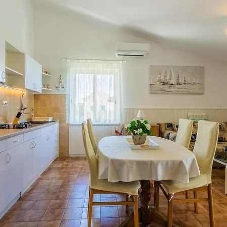 Ana Zivogosce-apartment4 شقة