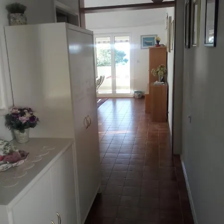 Apartmán Ana Zivogosce-apartment4